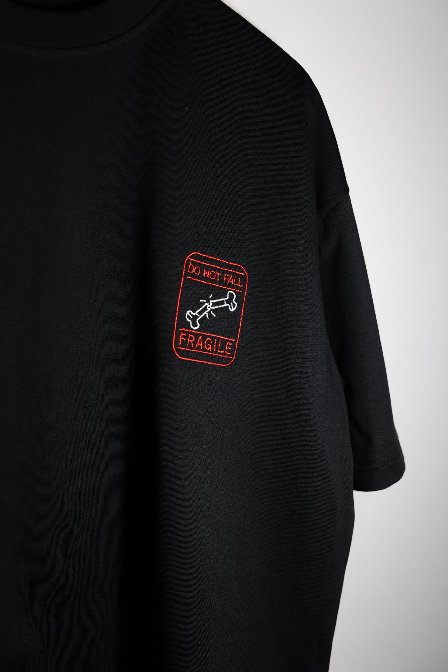 Fragile Nakışlı Oversize T-shirt | Ortopedi