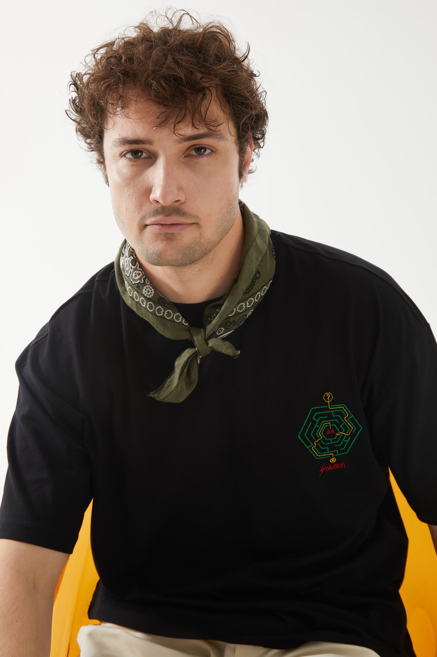 Solution Nakışlı T-shirt | Acil Tıp