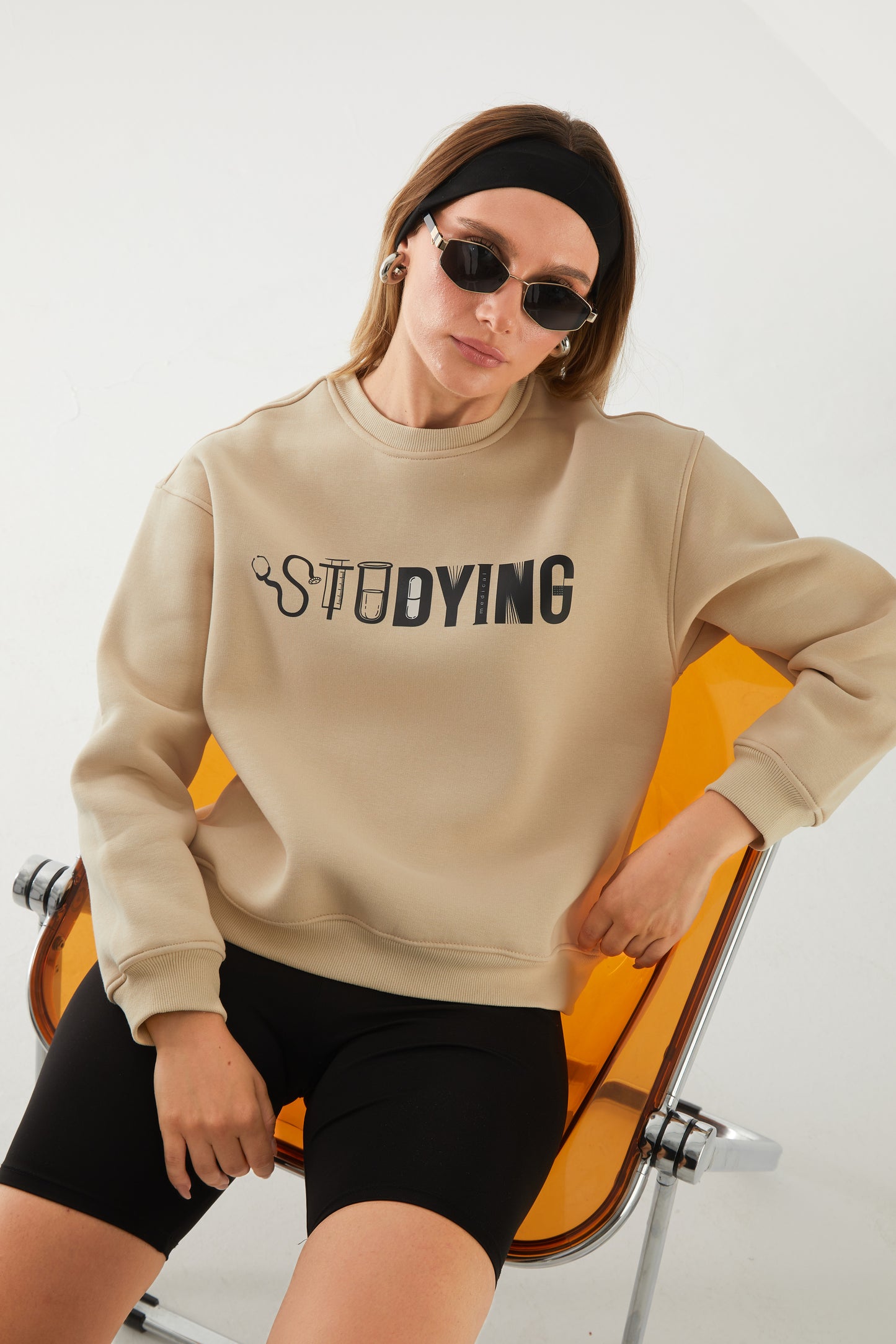 'STUDYING' Baskılı Oversize Sweatshirt